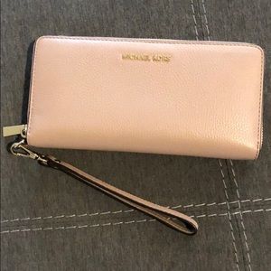 Michele Kors Wristlet Wallet